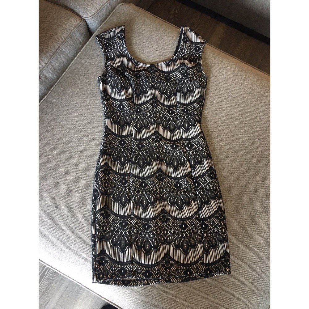 Black and white dress - Fashion Nova